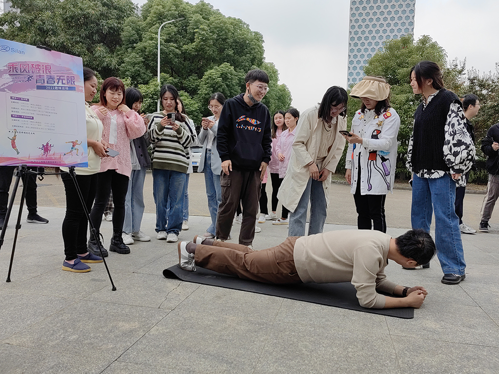 1668585910804033aPG1.jpg 1668585910804033aPG1.jpg